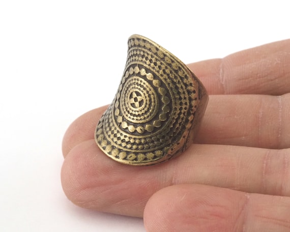 Bague Bronze Ajustable Adulte - Motif 'bouche Baiser' - Largeur 3 Mm - Diamètre 16 Mm - Bijou Fantaisie Neuf Sans Emballage