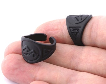 Bague en laiton peint en noir - Symboles de l'élément Terre, taille réglable -4674