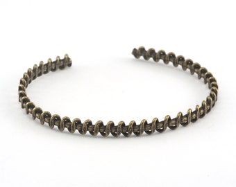 Swirl Bracelet Adjustable Antique Yellow Tone Brass (64mm inner size - Adjustable ) 2995