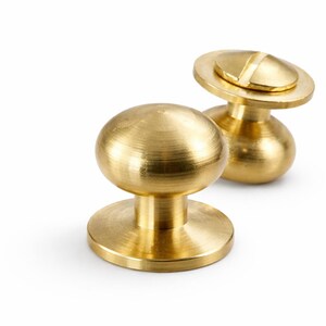 小型真鍮製ノブ 13 x 14 mm 真鍮製スタッド、M4ボルト穴付き 1381