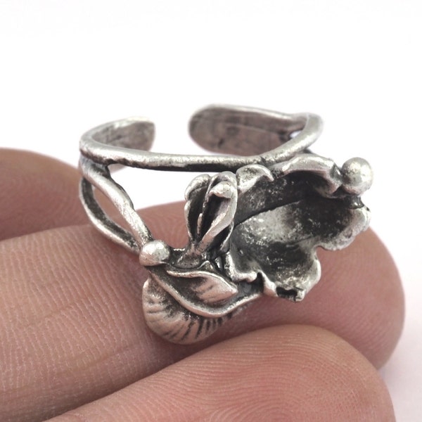 Flower Leaf Ring Adjustable Bezel - Antique Silver Plated brass (17mm 7US inner size - Adjustable ) Oz2986