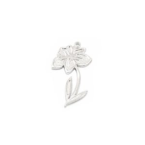 March daffodil charm pendant in shiny silver finish, floral birth flower jewelry charm, 37x20mm metal pendant for necklace and bracelet making