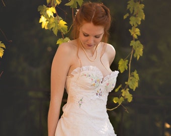 SALE! Spring Wildflower Embroidered Corset ~Wildflower Bohemian Wedding Corset~Embroidered Corset