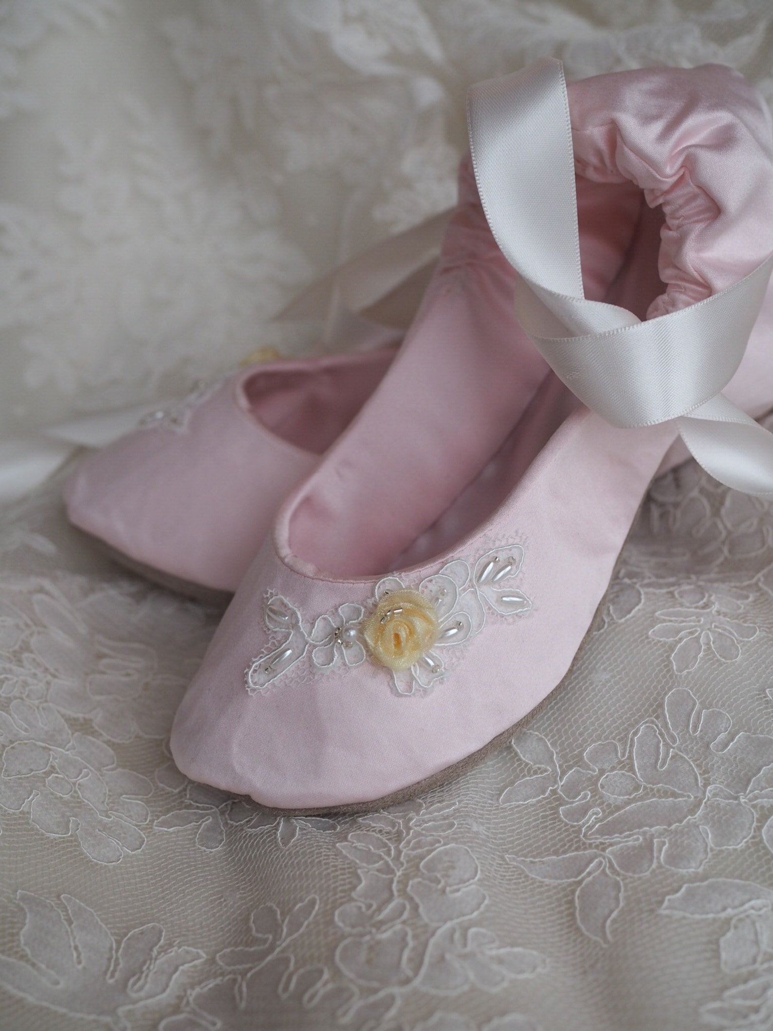 blush pink ballerina bridal slipper, pink ballet wedding slipper, ballerina style flat wedding shoe