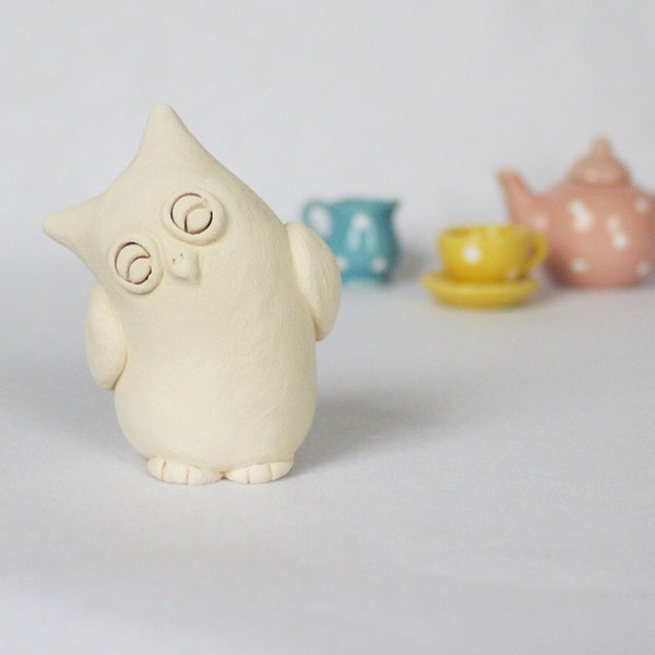 Owl figurine / Happy Owl (small) / stoneware handmade owl sculpture