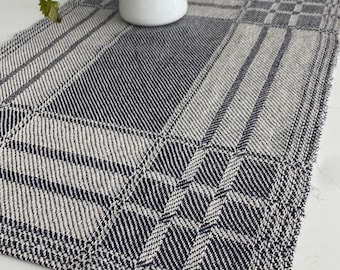 Navy Turned Twill Linen Mat