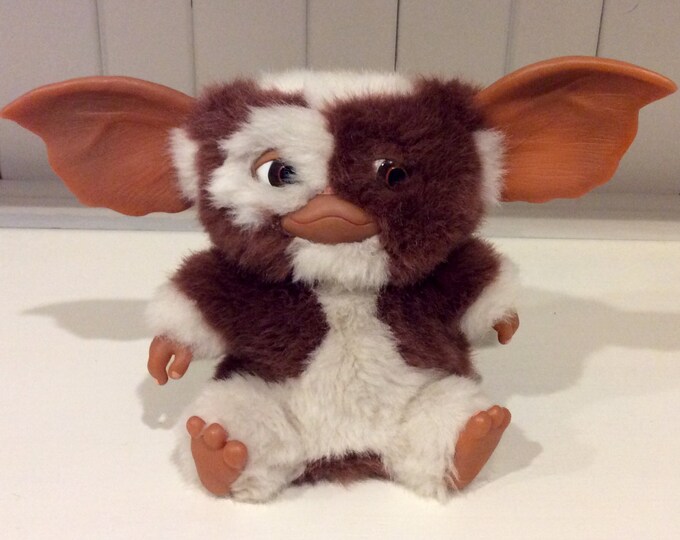 Neca Gizmo Animated Plush Doll Plush Gizmo Gremlins Gremlin Etsy