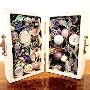 ALICE art Mini World! Handmade Micro Miniature Boxed Diorama, Miniature Diorama, Dioramas, 3 Inch Diorama, Trinket Box Diorama, Collage Art