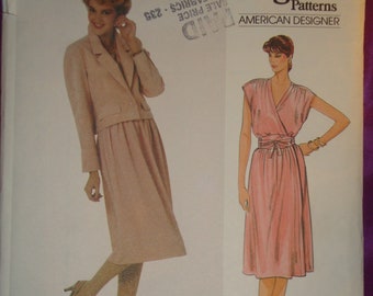 80s ADeLE SiMPSON Front Wrap Dress V Neck Gathered Skirt Cap Sleeve Shaped Belt Abv Hip Jacket Notch Collar FF Vogue 2920 Bust US 32.5 CM 83