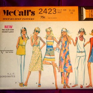 Buste Années 70 32 33,5 Séparer Robe Débardeur 2 Longueurs N Haut Ouvert Sur Le Devant Manches Courtes Doublé Manteau Et Pantalon Junior Miss Tailles 11 12 et 13 14 FF McCalls 2423