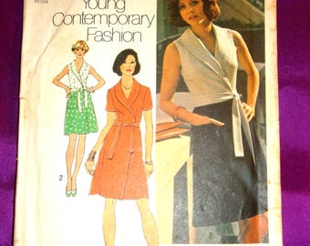 70s Front Wrap Dress Above Knee V Neck Shawl Collar Sleeveless or Short Sleeves Tie Belt Contrast Options CMPLT Simplicity 6262 Bust 32.5
