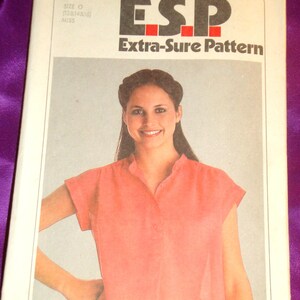 70s Loose Fit Pullover Tunic Top Gathered to Yoke Button Neck n Band Collar Center Front Pleat Sleeveless FF Simplicity 9023 Bust 34 36 38