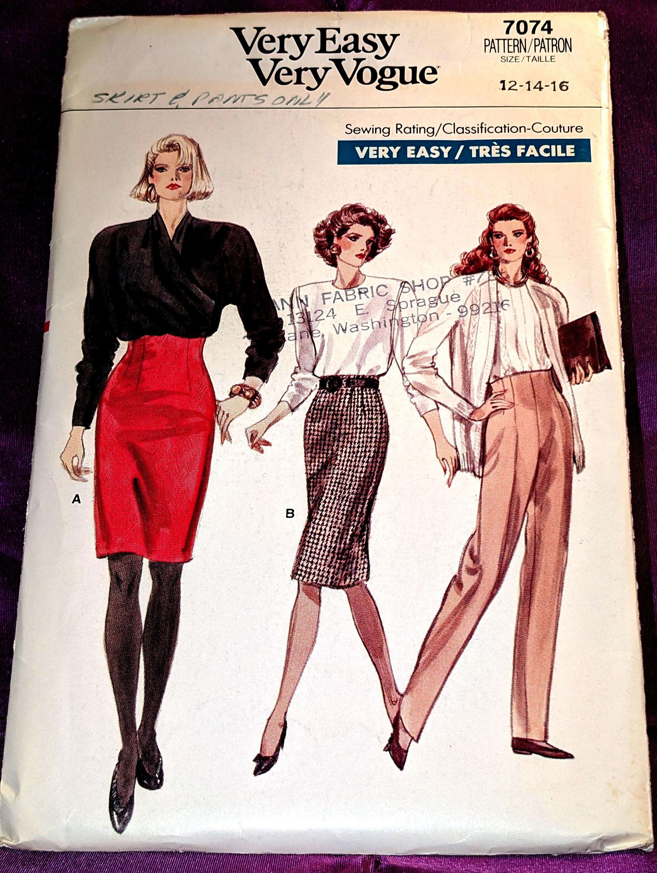 80s EASY Slim Skirt Waist Above or Below Knee Back Vent N
