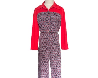 1970s Red Argyle Plaid Pantsuit. Long Sleeve Shirt and Pants Matching Set. 70s Disco Wide Leg Pants Set. Oversized 70s Collar. Size Large.