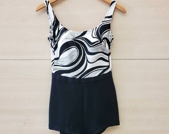 1960s Black & White One Piece Swimsuit. Mod Swirl Print Bathing Suit with Boy Short by Robby Len. Size Small, 26-28W, 34-36"W.