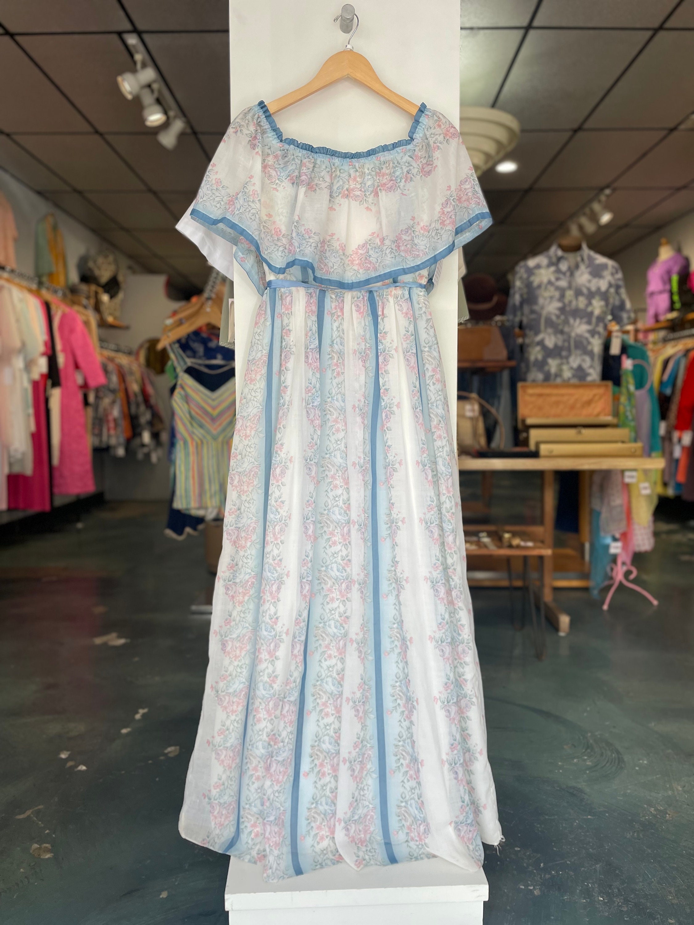 Prettiest 1970s Wallis Off Shoulder Red & Blue Floral Print Dress w Balloon Sleeves