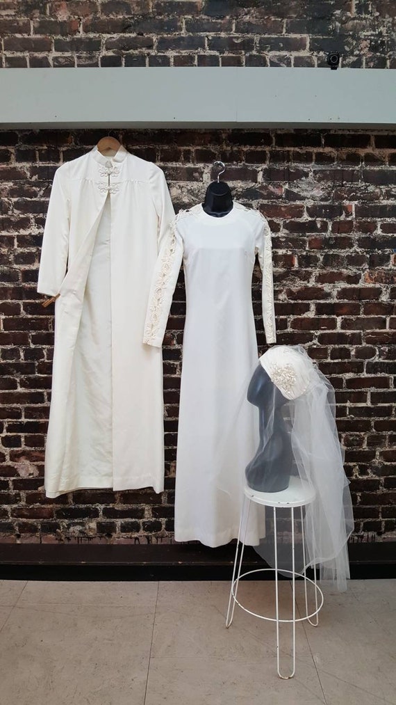 mod wedding dress