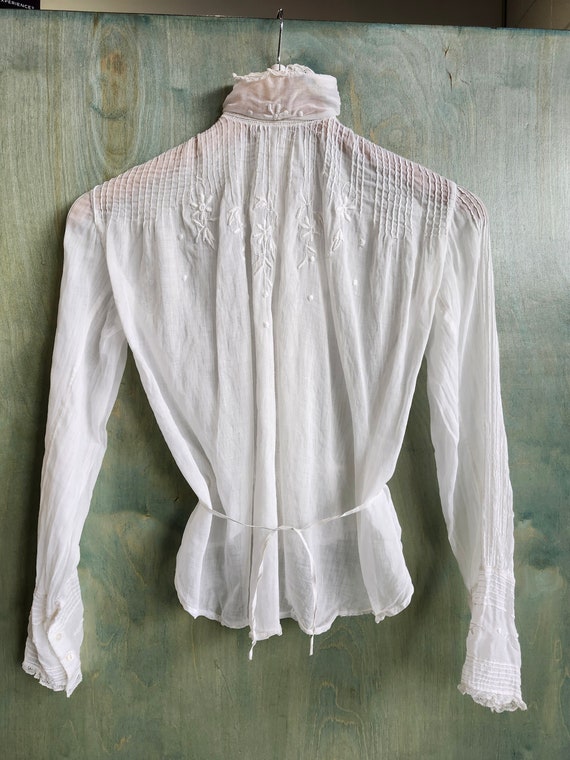 Victorian White Blouse with Button Back. Antique E