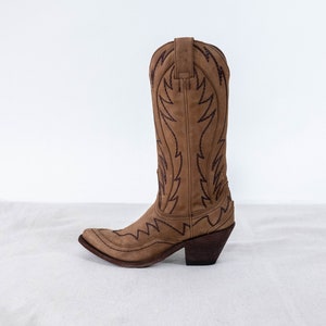 Old Gringo Chestnut Brown Suede Heeled Western Boots w/ Dark Brown Stitch Design UNWORN New In Box Size 7B Designer Boho Cowgirl Boots image 1