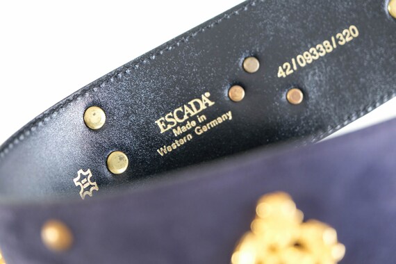 Vintage 80s ESCADA Navy Blue Suede Belt w/ Gold C… - image 10