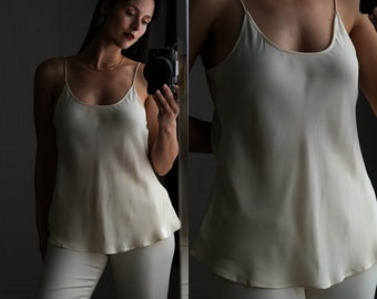 GIORGIO ARMANI Camisole courte en crêpe de soie ivoire à coupe évasée | Fabriqué en Italie | 100 % soie | Blouse débardeur en soie neutre ARMANI Y2K