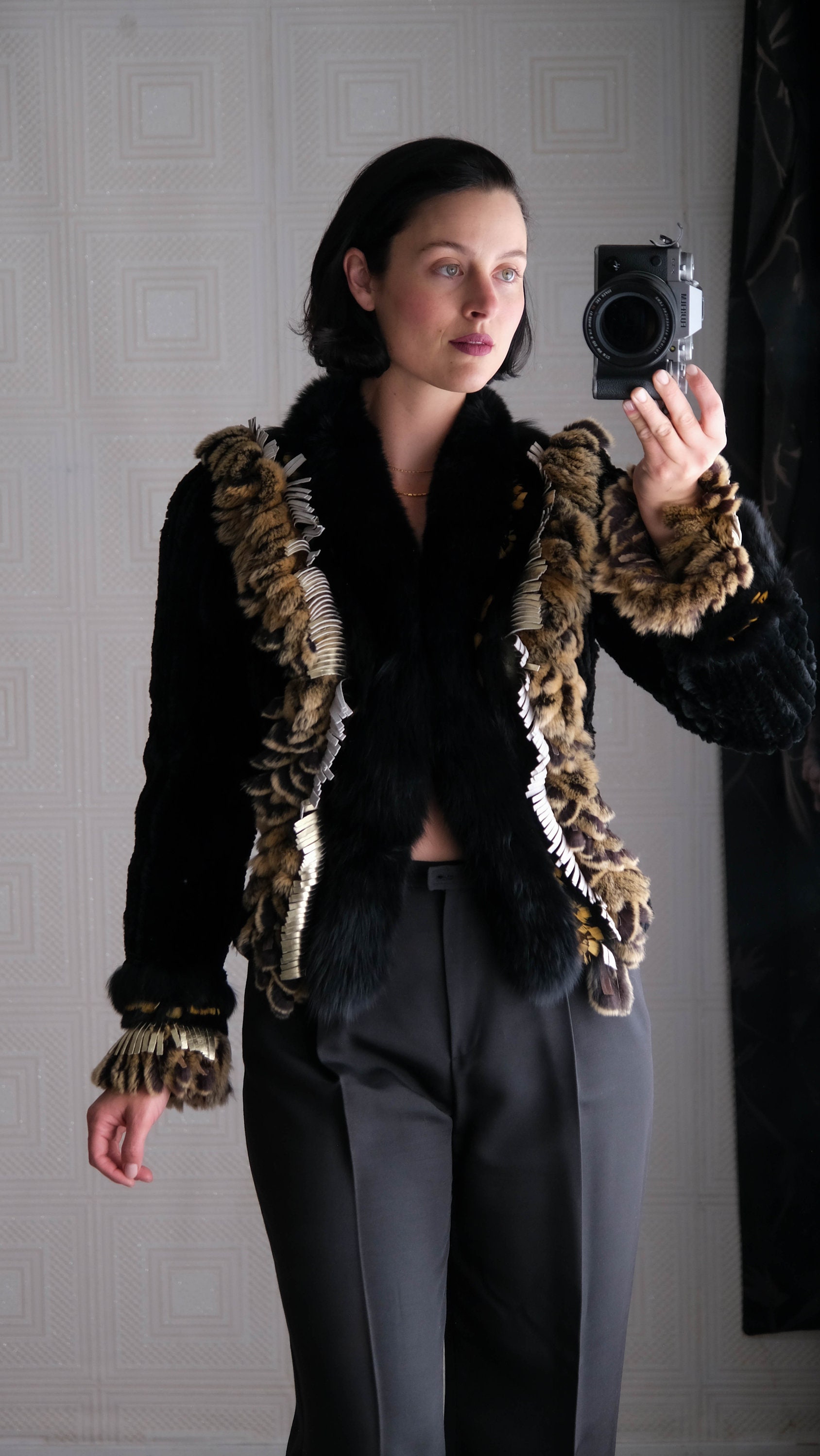 Vintage 90s CEDRICS Black & Tan Frosted Knit Fur Crop Zip