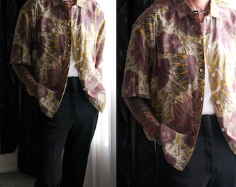 Vintage 90s BYBLOS Muted Abstract Nautilus Sunburst Print Rayon Shirt | Made in Italy | 100% Rayon | 1980s 1990s Italian Designer Mens Shirt