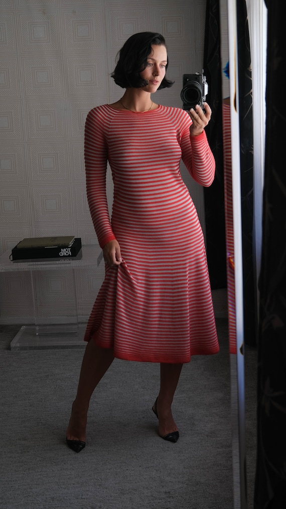 strapless open back dress V Neck Puffy Sleeves Orange Ball Gown main image 1