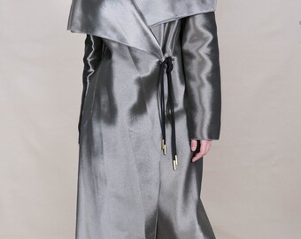 GIORGIO ARMANI Runway Collection Shimmering Silver GIORGIO ARMANI Runway Collection Shimmering Silver