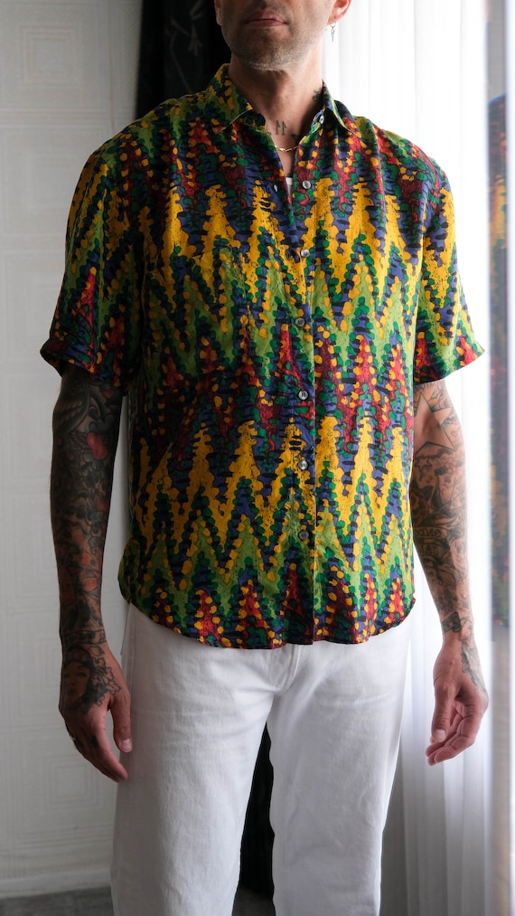 Vintage 90s PERRY ELLIS Vibrant Abstract Zig Zag Silk Short Sleeve