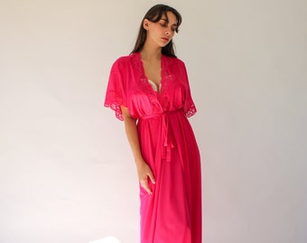vintage années 80 Vandmere Hot Pink Lace et Satin Peignoir Robe et Slip Set | Fabriqué aux Etats-Unis | Boudoir, Lingerie, Romantique | Chemise de nuit Boho des années 1980