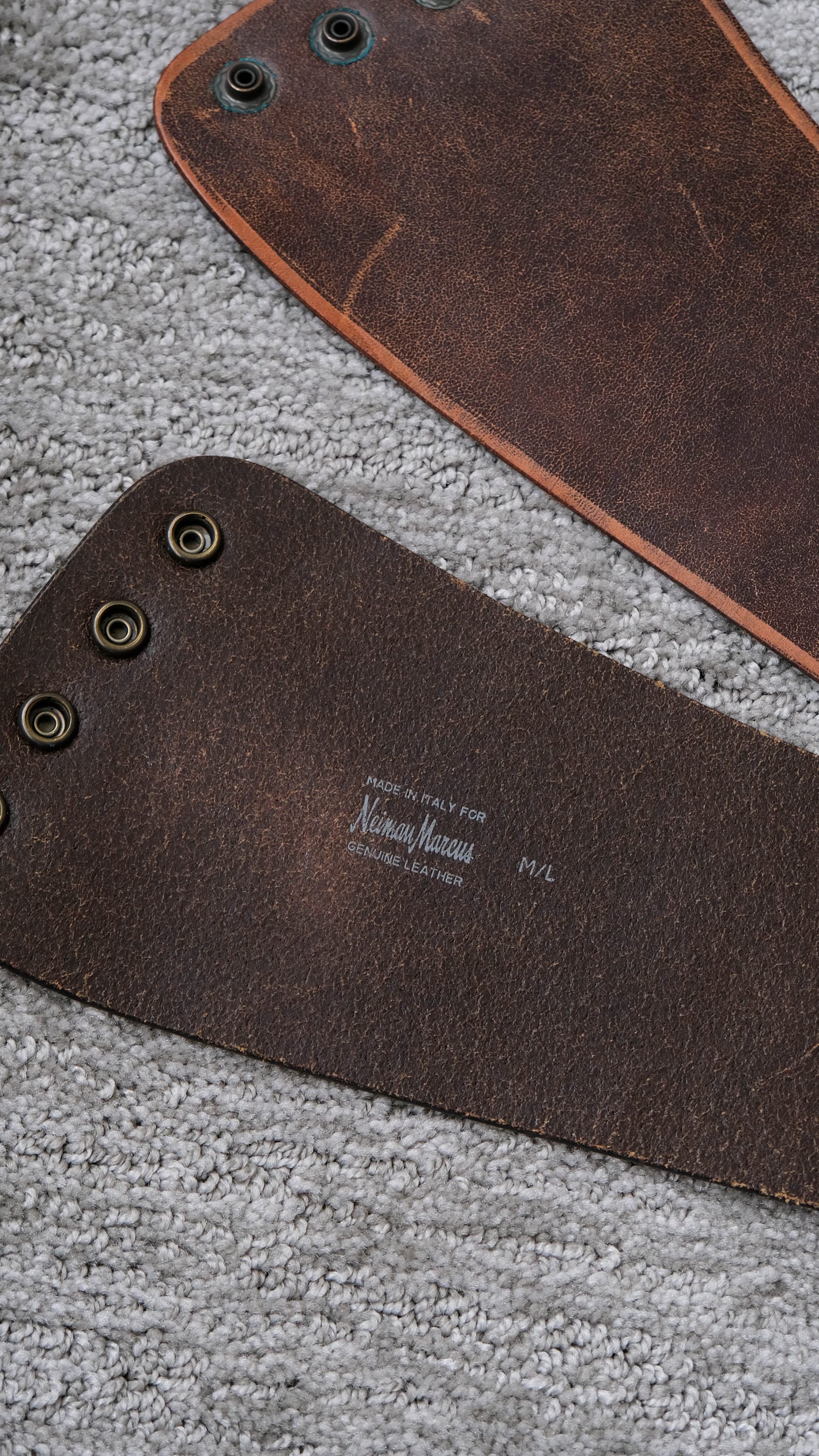 Neiman Marcus Vintage Silver tone Hearts Brown Belt Rare Made In Italy Vintage Tony Lama Silver Heart Brown Leather belt – Holy Thrift main image 2