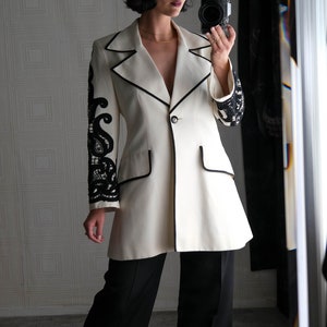 Vintage 90s JACQUES FATH PARIS White Longline Blazer w/ Black Trim & Paisley Applique Bell Sleeves Made in France 1990s Designer Jacket image 5