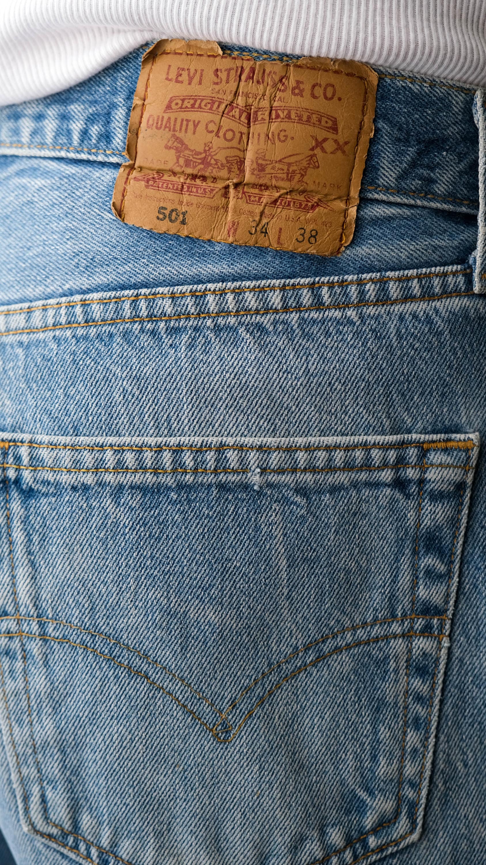 Vintage 80s LEVIS 501 Whiskered Medium Light Wash Button Fly