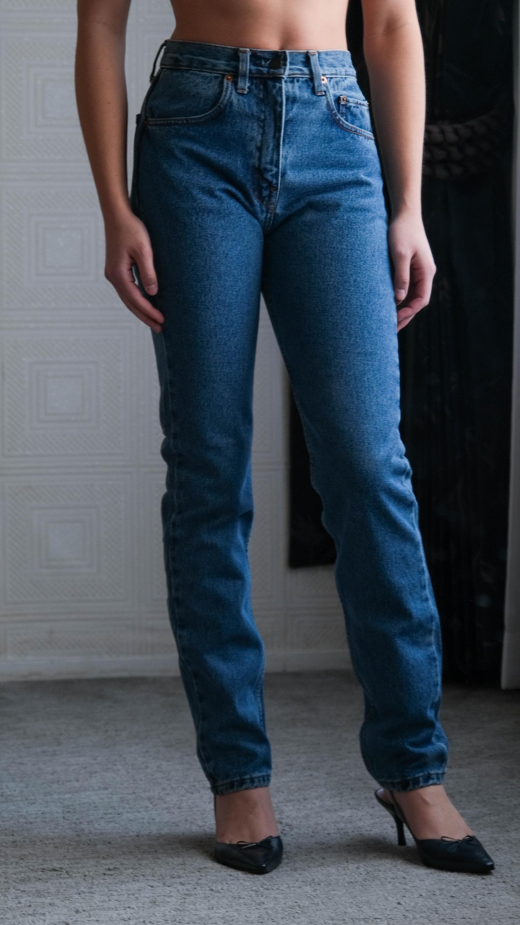 Vintage 90s LEVIS 534 Medium Wash High Waisted Slim Fit Zip Fly