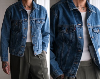 Vintage 80s LEVIS Medium Indigo Wash Type III Four Pocket