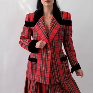 Vintage 90s Jacques Fath Boutique Quilted Red Plaid & Black Velvet Blazer w/ Gold Logo Buttons Made in Paris 1990s French Designer Coat image 3