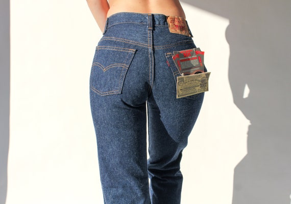 Vintage 80s LEVIS Medium Wash 501 High Waisted Je… - image 6