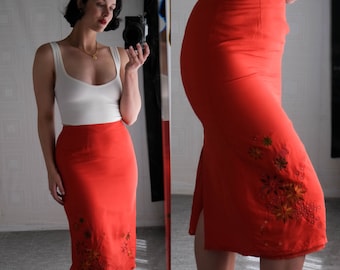 Vintage CLIO Blood Orange Silk Crinkle High Waisted Midi Skirt w/ Floral Daisy Embroidery | 100% Silk | Size 4 | Y2K 2000s Designer Skirt