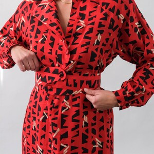Vintage 80s Red Silk Plaid Jacquard Belted Dress w/ Black & Ivory Geometric Pattern 100% Silk 1980s Silk Bohemian Streetwear Dress image 4