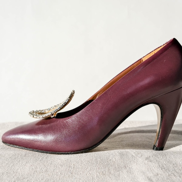 Vintage 80s PALOMA Plum Leather Curved Heel Pumps w/ Chrystal Vamp Clips | Made in Italy | UNWORN w/ Box | 1980s Italian Designer Boho Heels