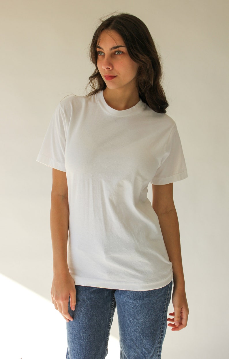 Vintage 80s BVD Blank White Paper Thin Tee Shirt Made in USA Single Stitch, Undershirt 1980s Blank White, Soft, Thin T-Shirt image 3