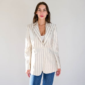 Vintage 90s Giorgio Armani Ivory & Light Gray Textured Stripe Silk Blazer Made in Italy 100% Silk 1990s Armani Designer Silk Jacket image 2