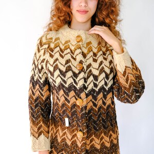Vintage 70s Rad-Nee American Knitwear Zig Zag Knit Cardigan w/ Large Round Wood Buttons Made in USA DEADSTOCK 1970s Designer Sweater image 5