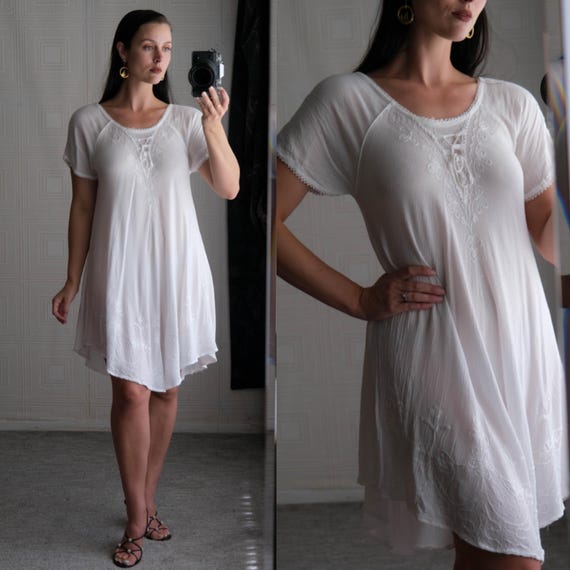 Vintage 90s S.R. FASHION White Gauzy Rayon Indian Kurta Embroidered & Macrame Trim Mini Dress | 100% Rayon | 1990s Designer Grunge Era Dress Vintage 90s S.R. FASHION White Gauzy Rayon Indian Kurta Embroidered & Macrame Trim Mini Dress | 100% Rayon | 1990s Designer Grunge Era Dress