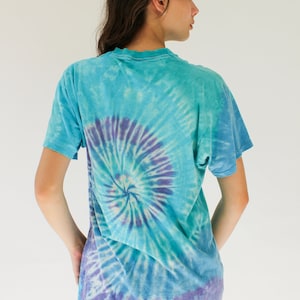 Vintage 80s Destroyed Fruit of the Loom Spiral Tie Dye Single Stitch Tee Shirt Made in USA 1980s Paper Thin Pastel Tie Dye T-Shirt image 5
