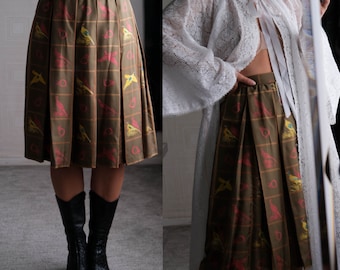 Falda plisada de seda verde oliva GUCCI vintage de los años 70 con estampado de pájaro y trompa con el logotipo de doble G / Fabricada en Italia / 100 % seda / Falda GUCCI de los años 70