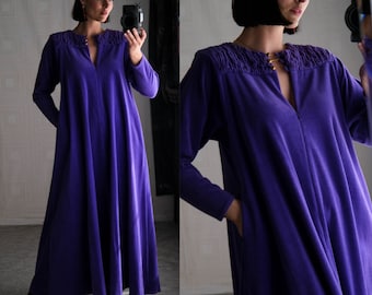 Vintage 70s DAVID BROWN for I.Magnin Purple Velvet Kaftan Dress w/ Hidden Pockets | Made in USA | 1970s Designer Velvet Caftan House Dress