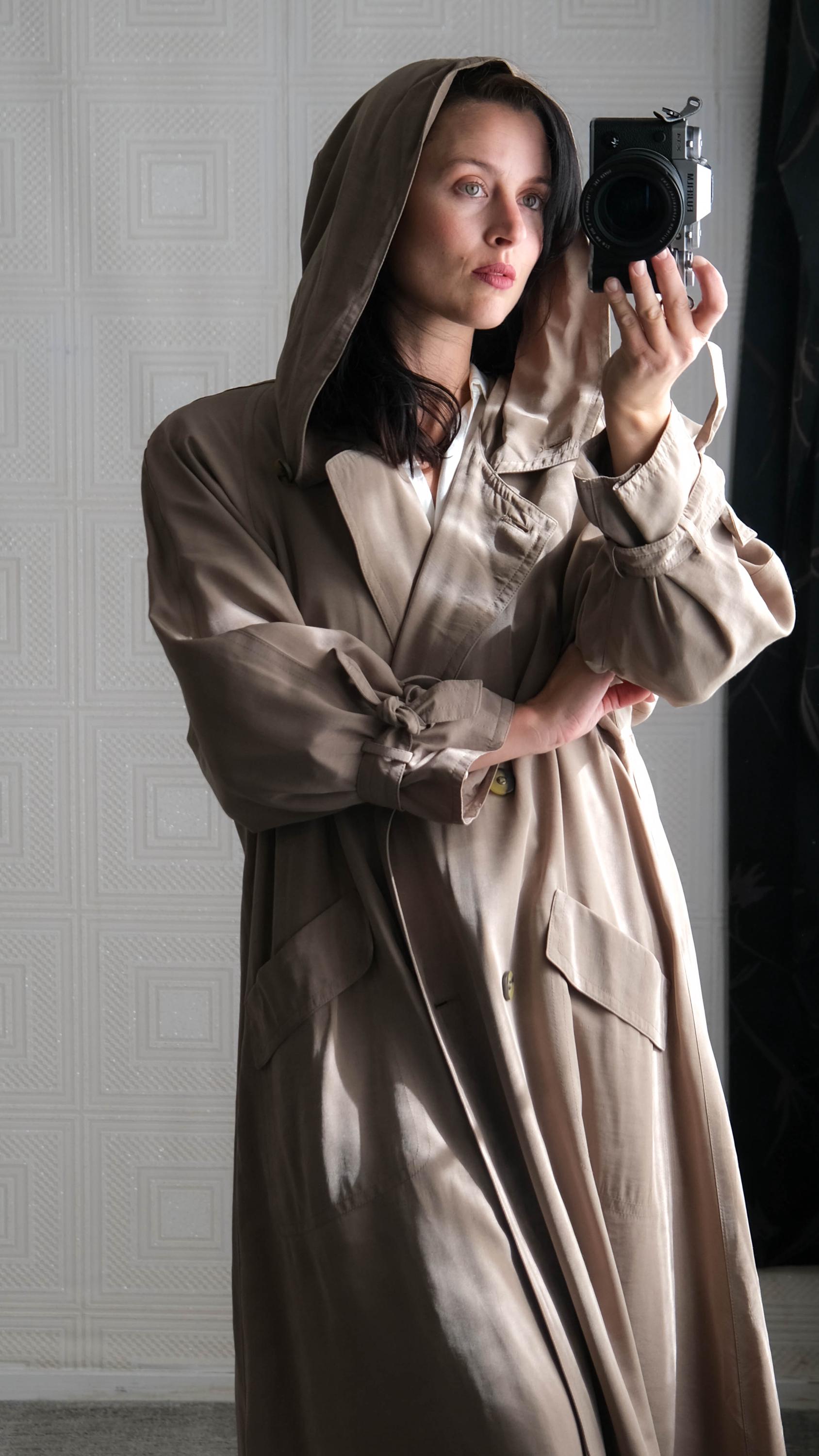 Vintage 80s J. GALLERY Golden Olive Shimmery Sharkskin Hooded