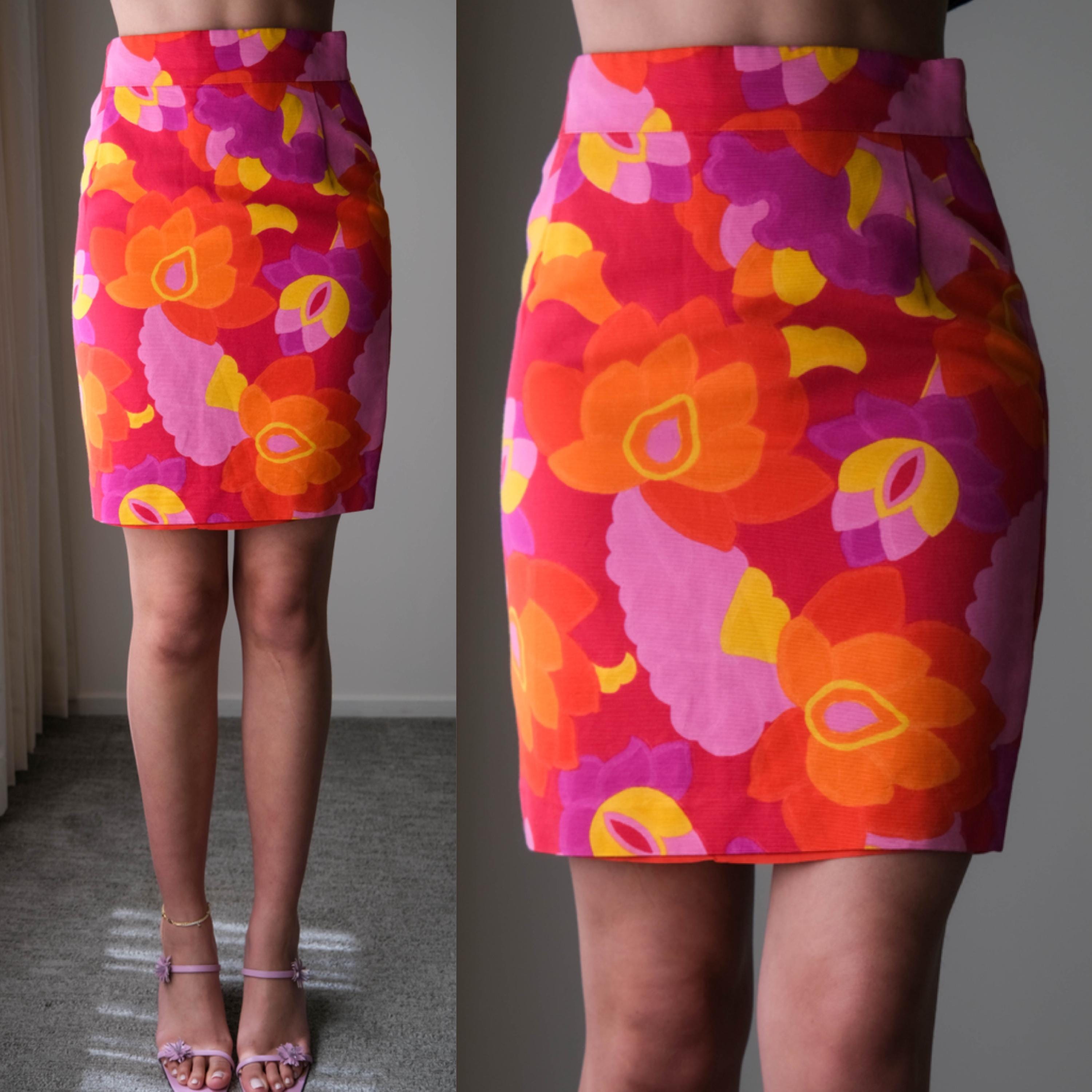 21時まで値下！貴重！オールド PRADA 90s シルクミニスカート 絹 葉柄 Vintage Prada Skirt - Etsy